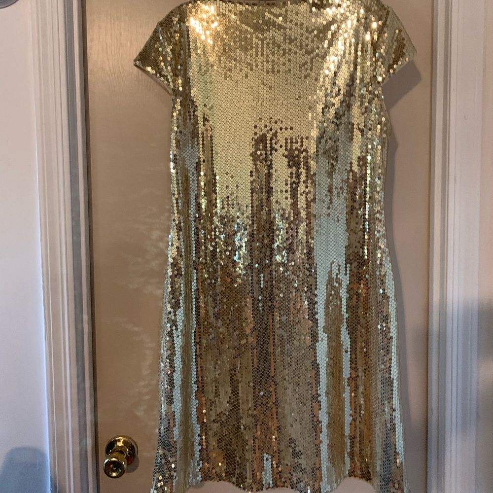 Gold sequin dress - Picture 2 of 4